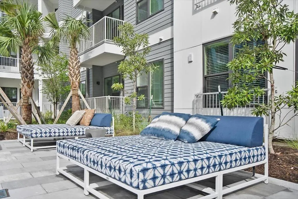 New Jax City Rooftop Pool-1