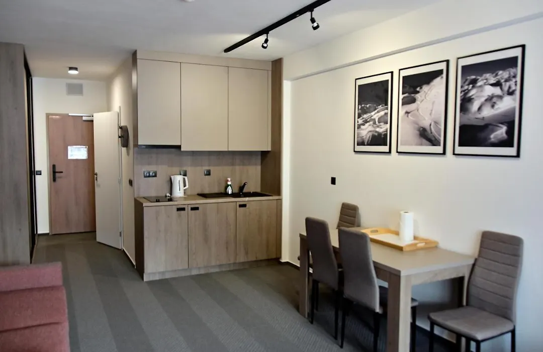Apartman Lucka 40M2 Ski In Ski Out Garage Parking-1