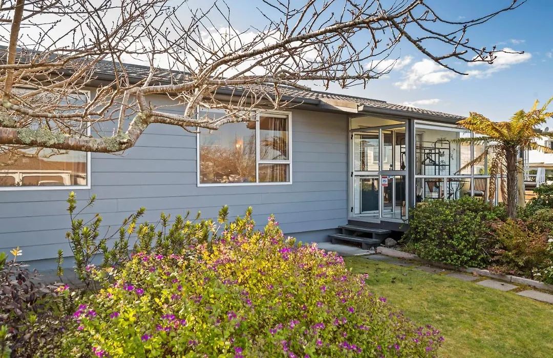 Kinder Cottage - Taupo-1