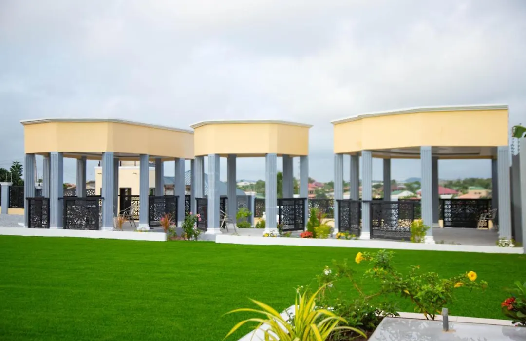 Bella Ella Hotel & Event Center-1