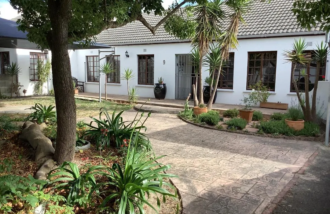 Cape Town Gem "Maratski House"-1
