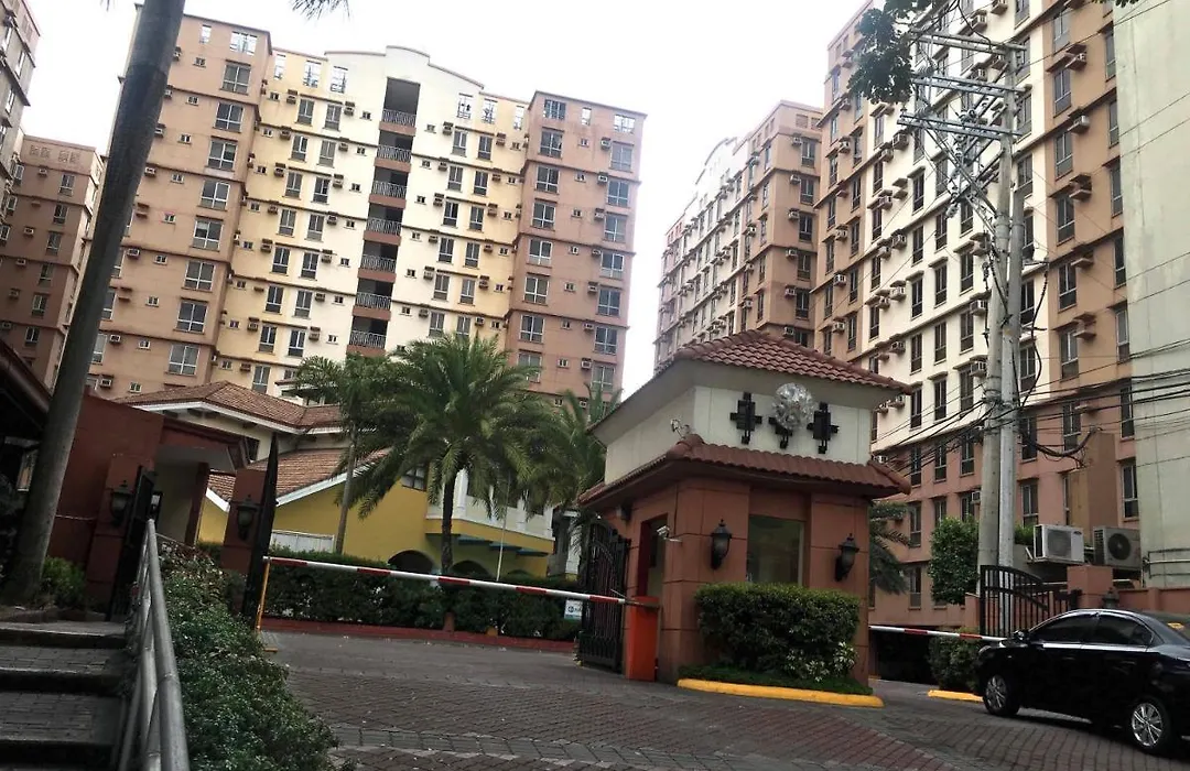 Cozy Chic Condotel Avida Towers Sucat-1