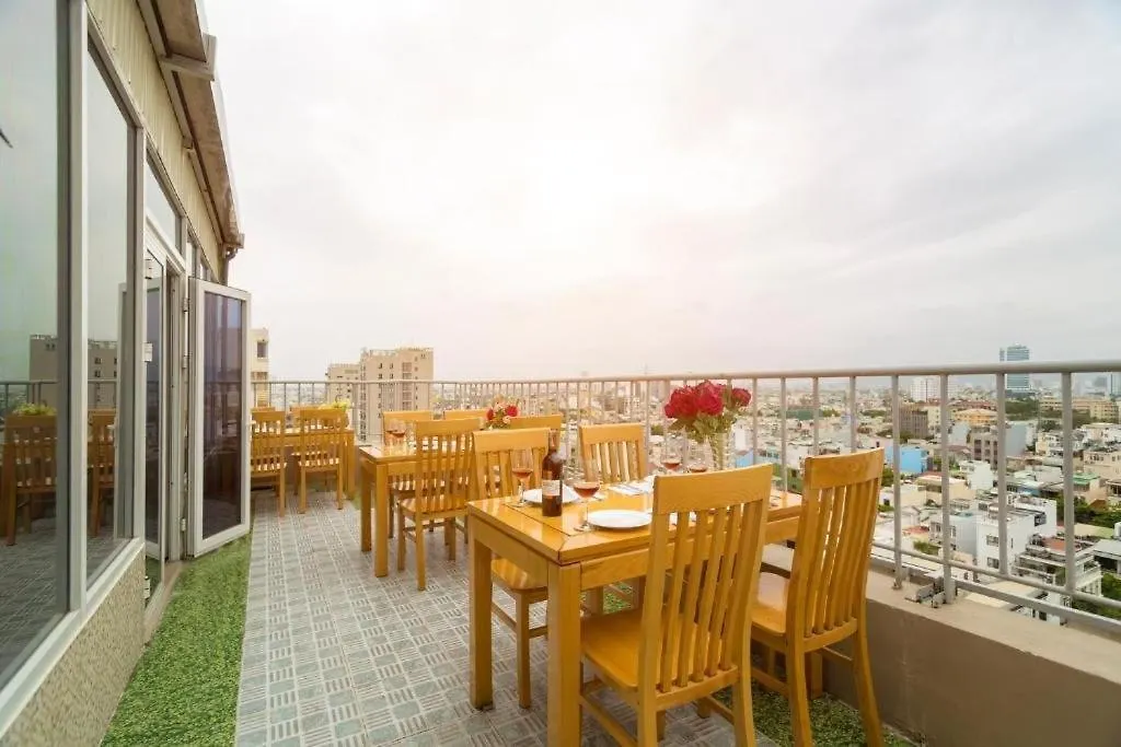 Golden Light Hotel-1