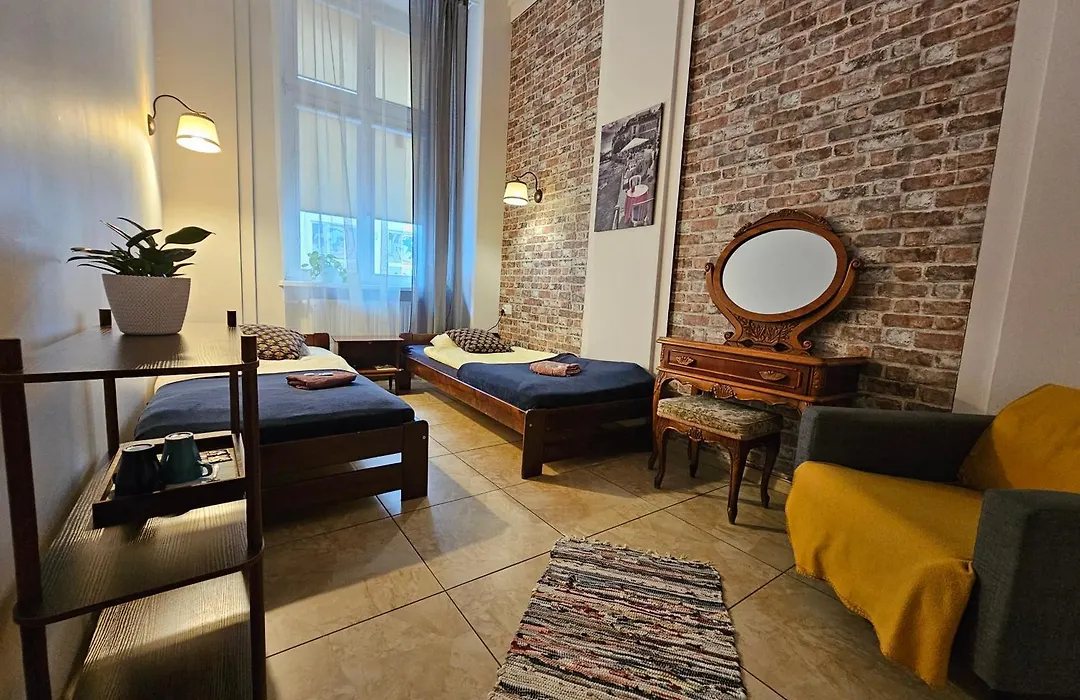 Deja Vu Hostel-1