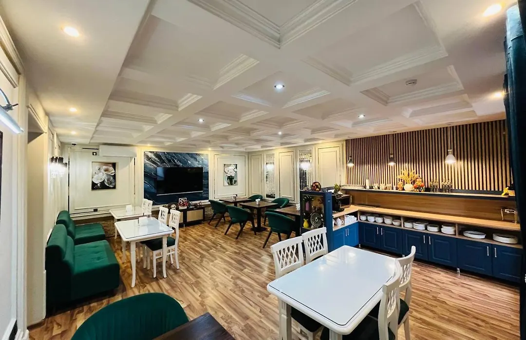 Sabrina Hotel-1