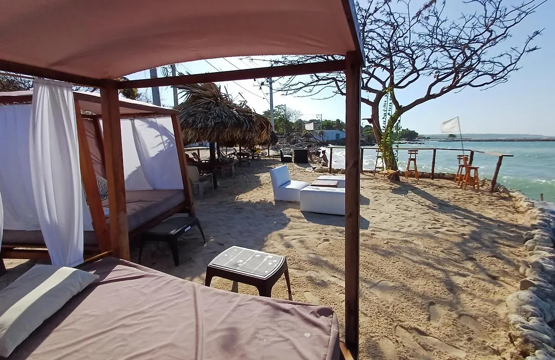 Punta Arena Beach Hostel-1