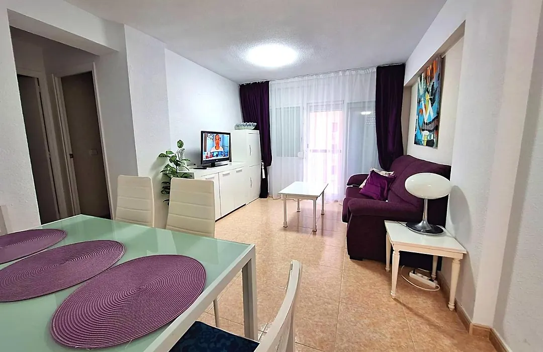 Three Bedrooms Apart In Benidorm Near Beach And Strip-1