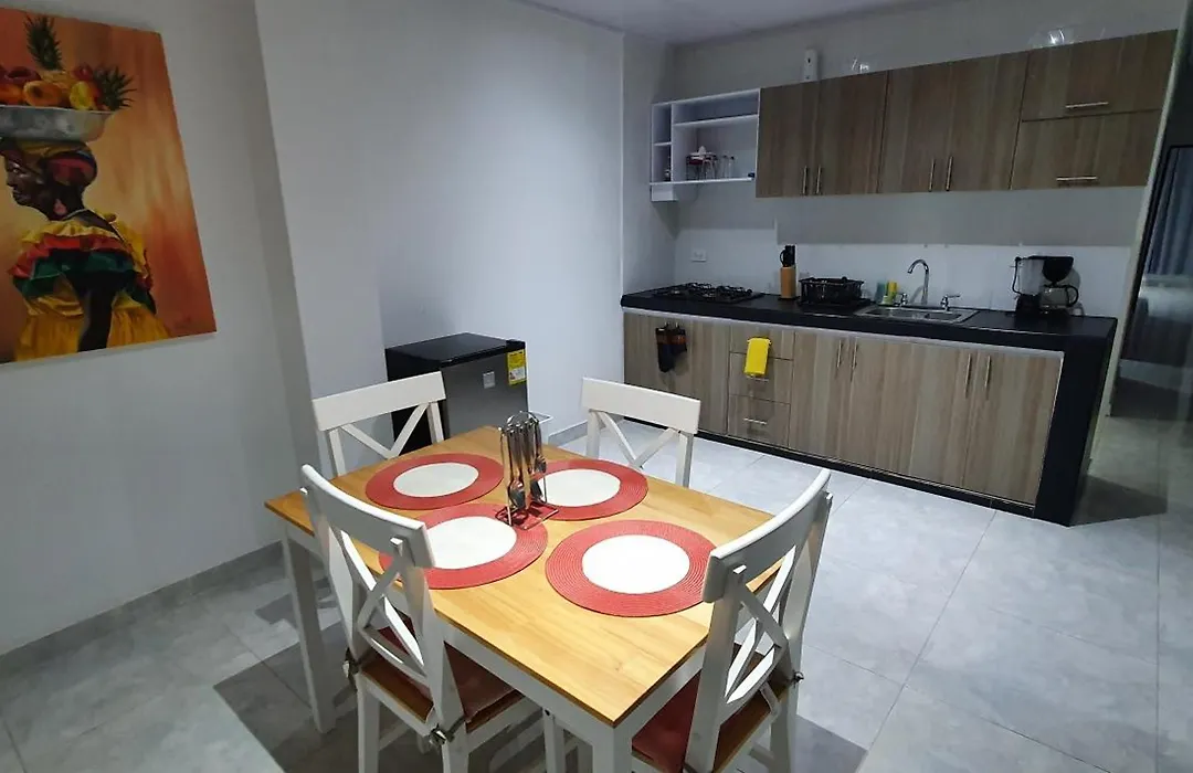 Hermoso Apartamento Iluminado Cerca Al Metropolita-1
