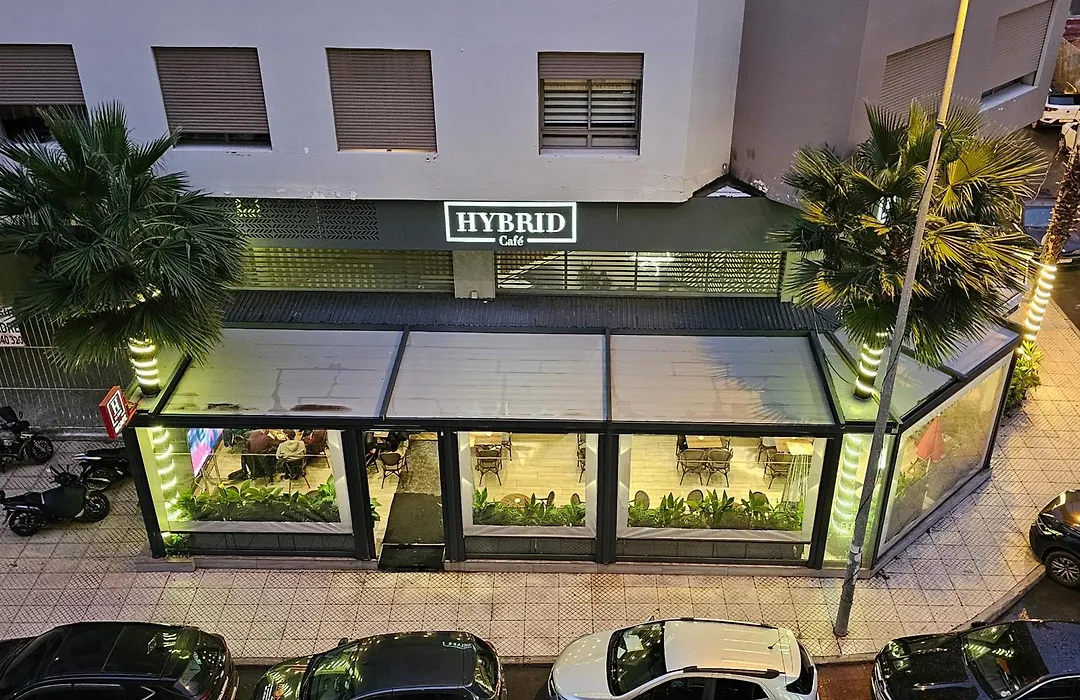 3 Bedroom Luxury Apartment With Premium Amenities For Larger Families-1
