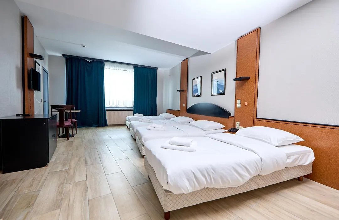 Hotel Europacity-1