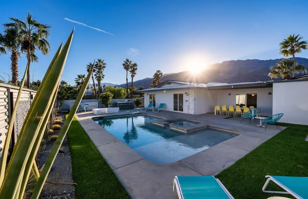 Villa Mosaic Vibrant Palm Springs Retreat-1