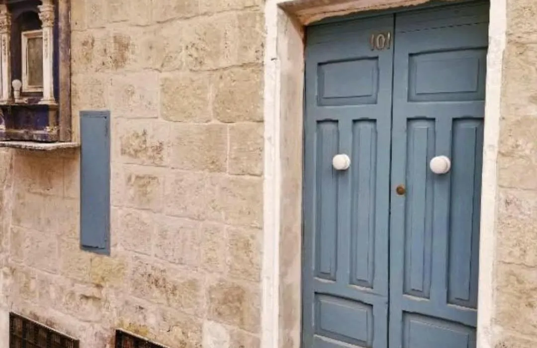 101, Valletta Boutique Escape-1