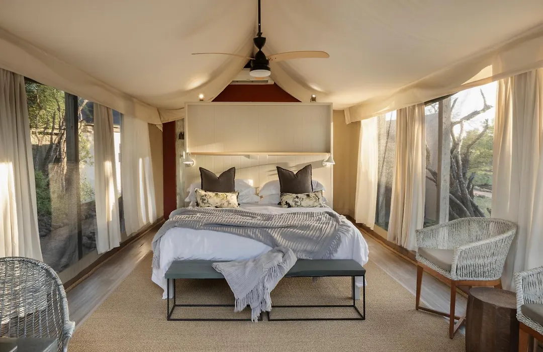 Simbavati River Lodge-1