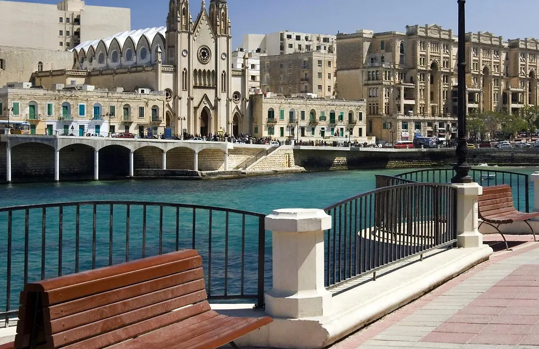 Sliema 2Br Great Location With Terrace-1