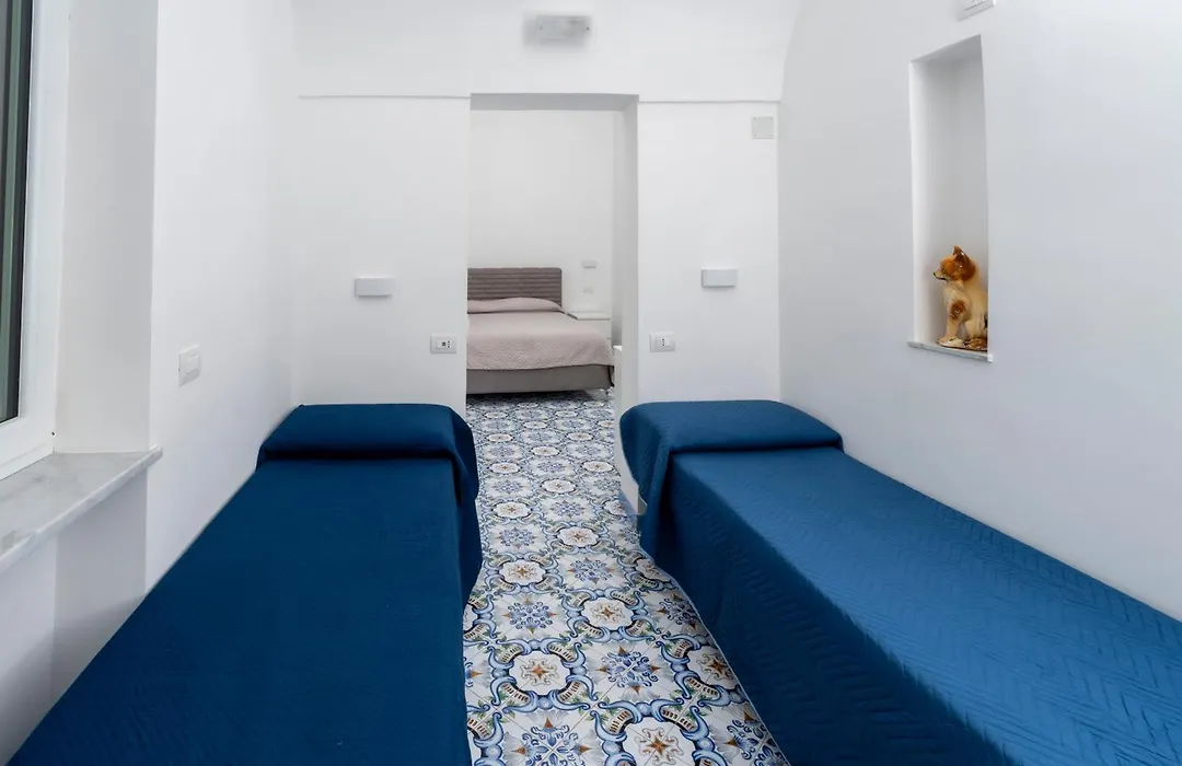 Guest House La Piazzetta-1
