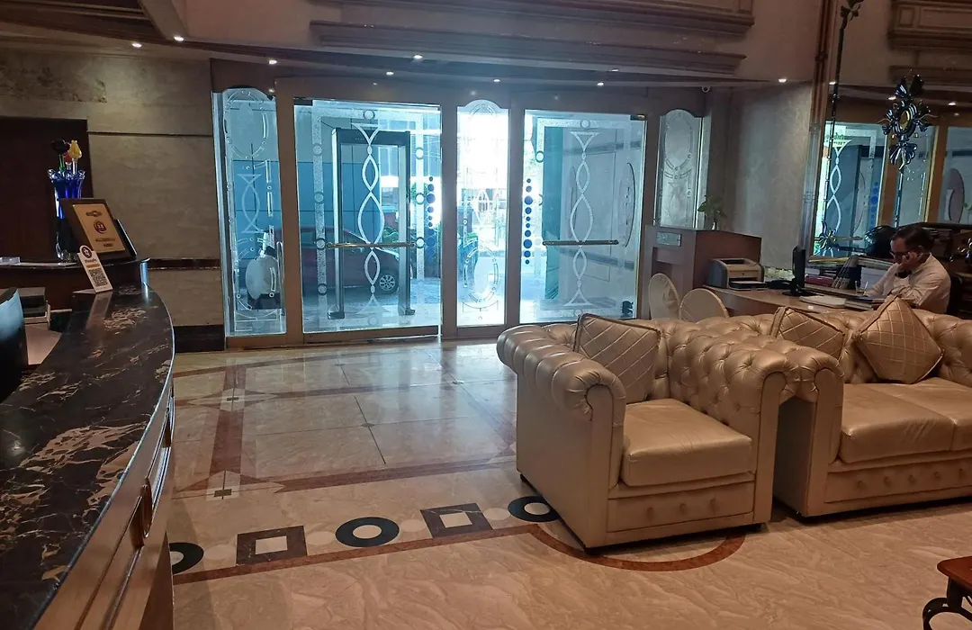 Hotel Benzz Park Chennai-1