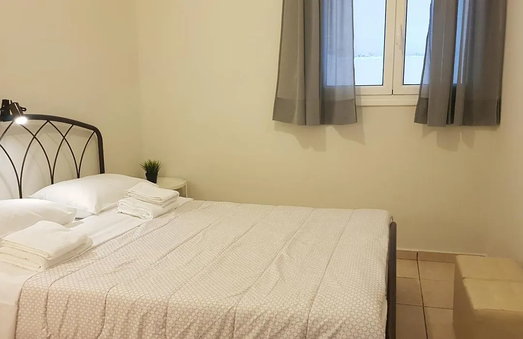 A Great Stay At A Comfortable Large Apartment-1