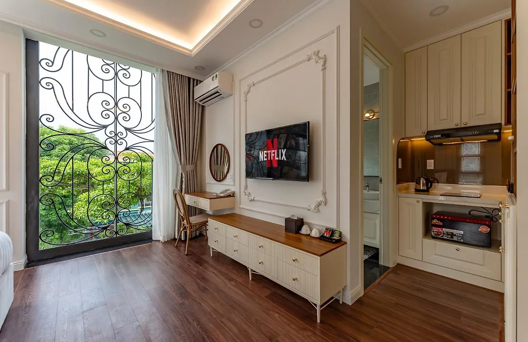 Golden Sun Apartment & Hotel-1