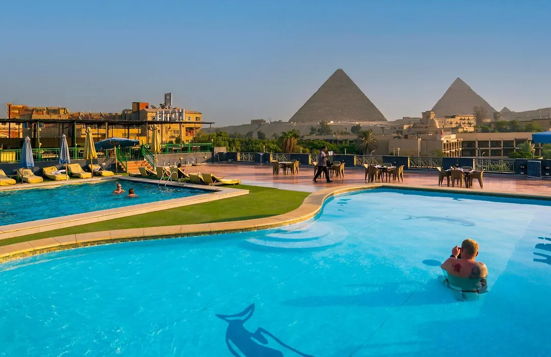 Pyramids Hotel-1