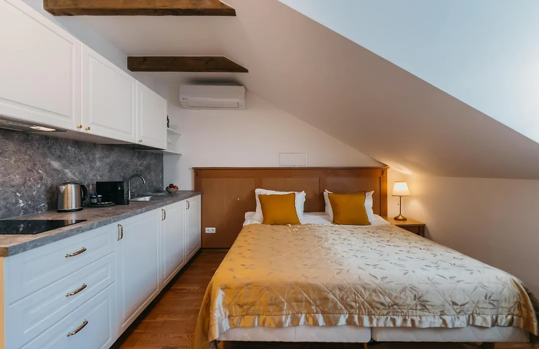 Cathedral Old Town Suites-1