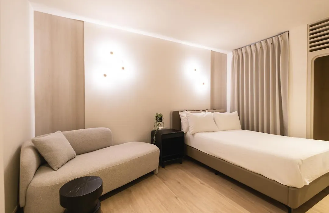 The 3Sis Hotel-1