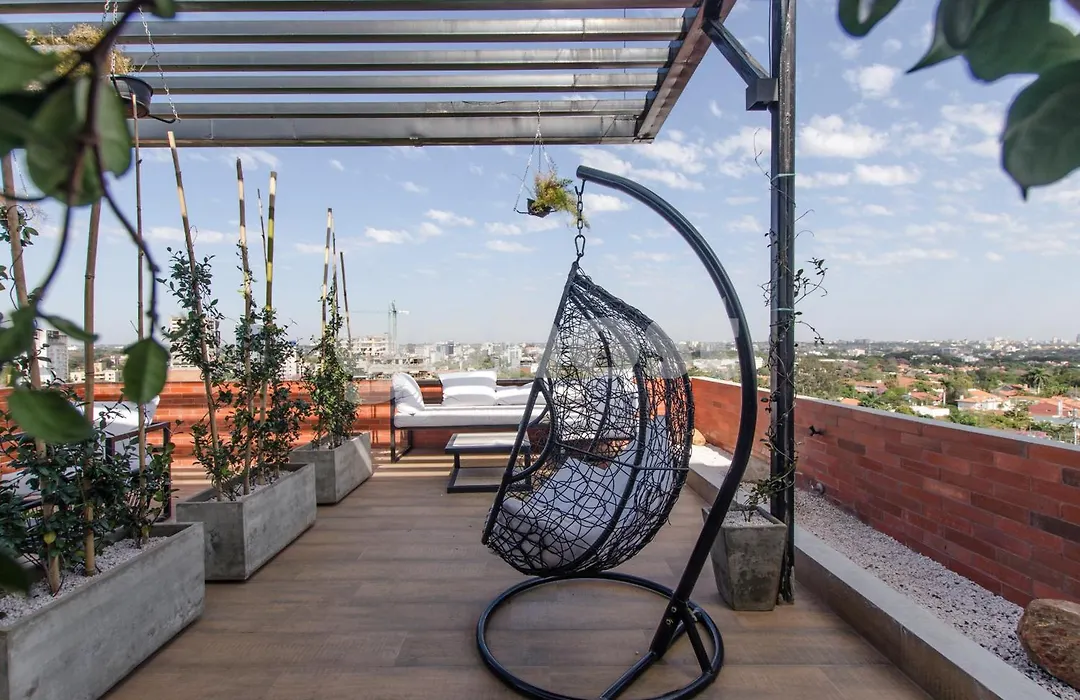 Apartment Located Steps From Shopping Del Sol-1