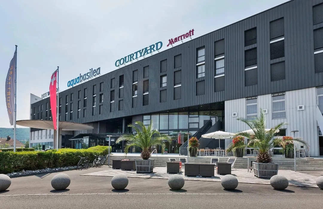 Courtyard By Marriott Basel-1