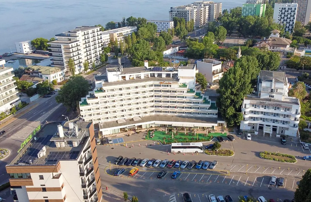 Hotel Condor-1