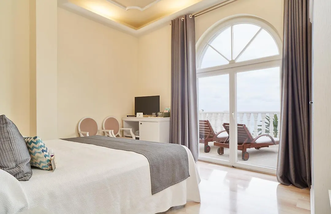 Grand Hotel Palladium Santa Eulalia Del Rio-1