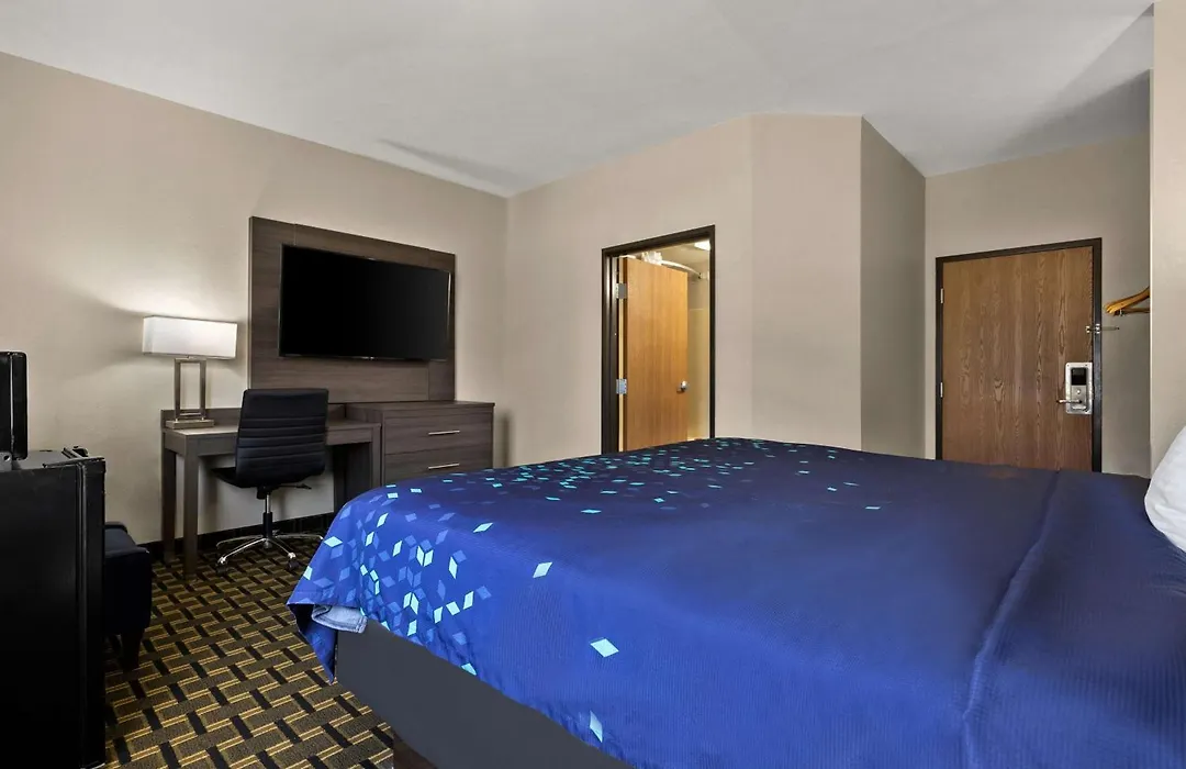 Surestay Plus Hotel By Best Western Tulsa East-1