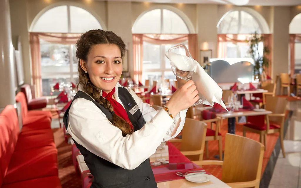 Dorint Airport-Hotel Berlin-Tegel-1