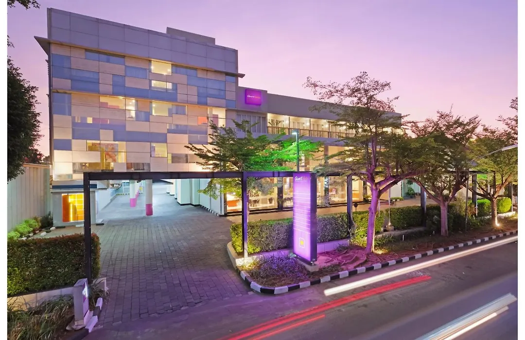 Quest Hotel Simpang Lima - Semarang By Aston-1