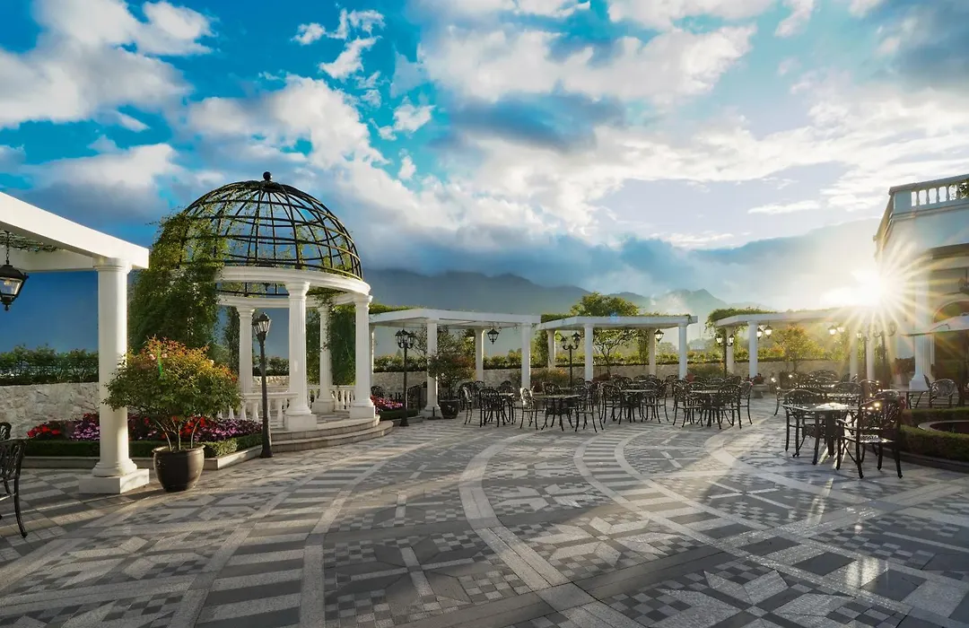 Silk Path Grand Sapa Resort & Spa-1