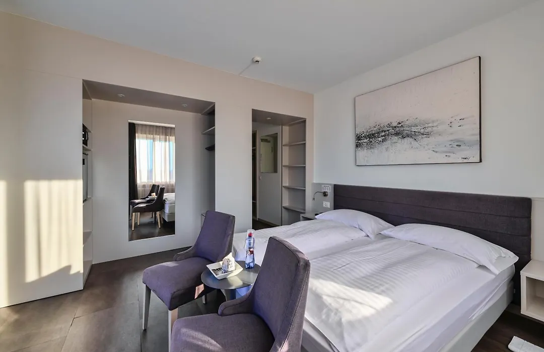 Hotel Luna Garni-1