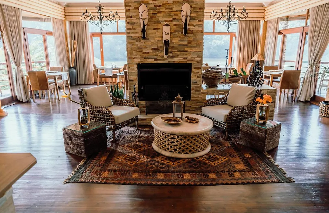 Bambuu Lakeside Lodge-1