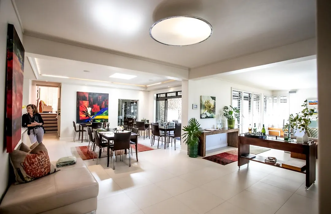 Selkirk House-1