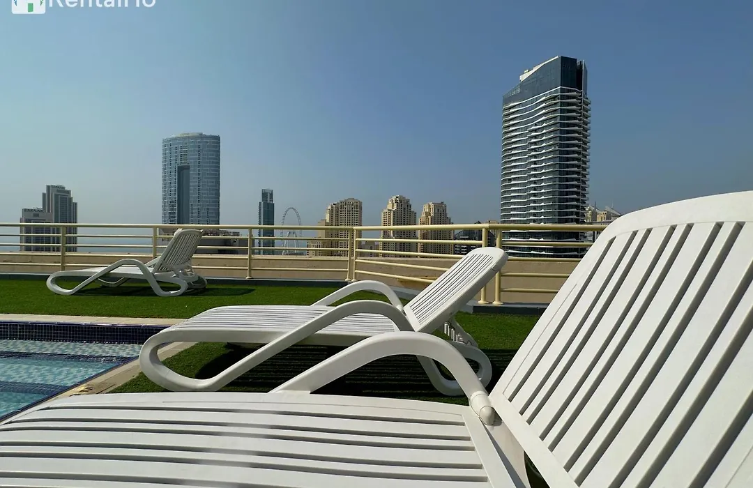 Quiet Studio With Balcony And Roof Top Pool In Dubai Marina-1