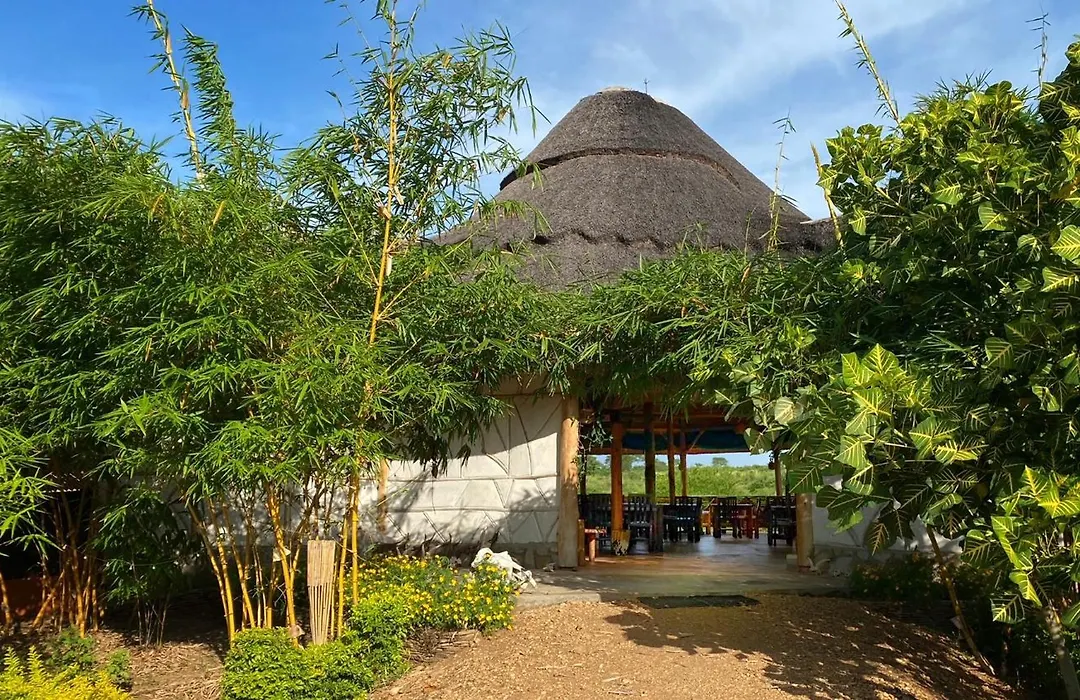 Murchison Falls Bamboo Village-1
