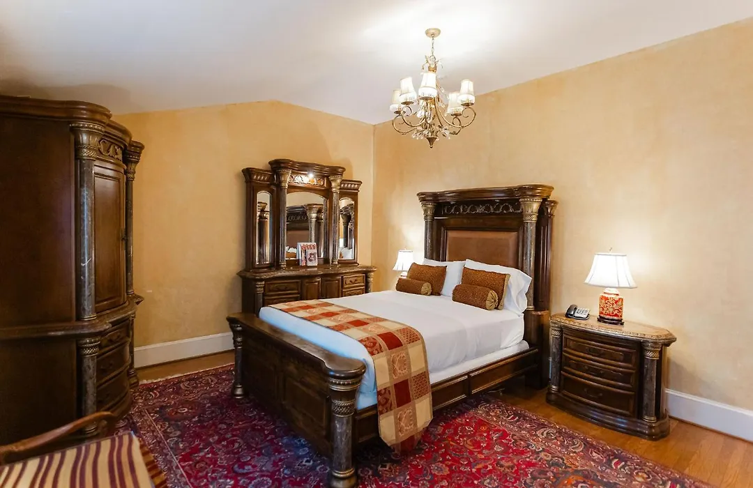 1840S Carrollton Inn-1