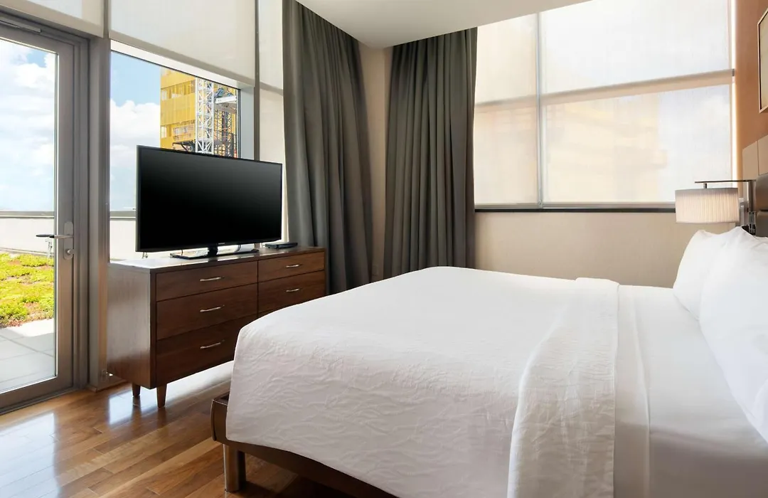 Hilton Garden Inn Long Island City-1