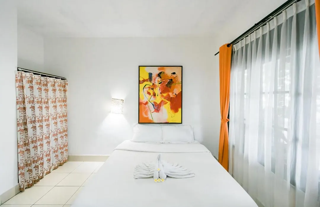 Urbanview Hotel Ananda Beach Sanur-1