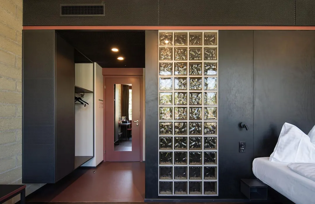 Tailormade Hotel Leo St Gallen-1