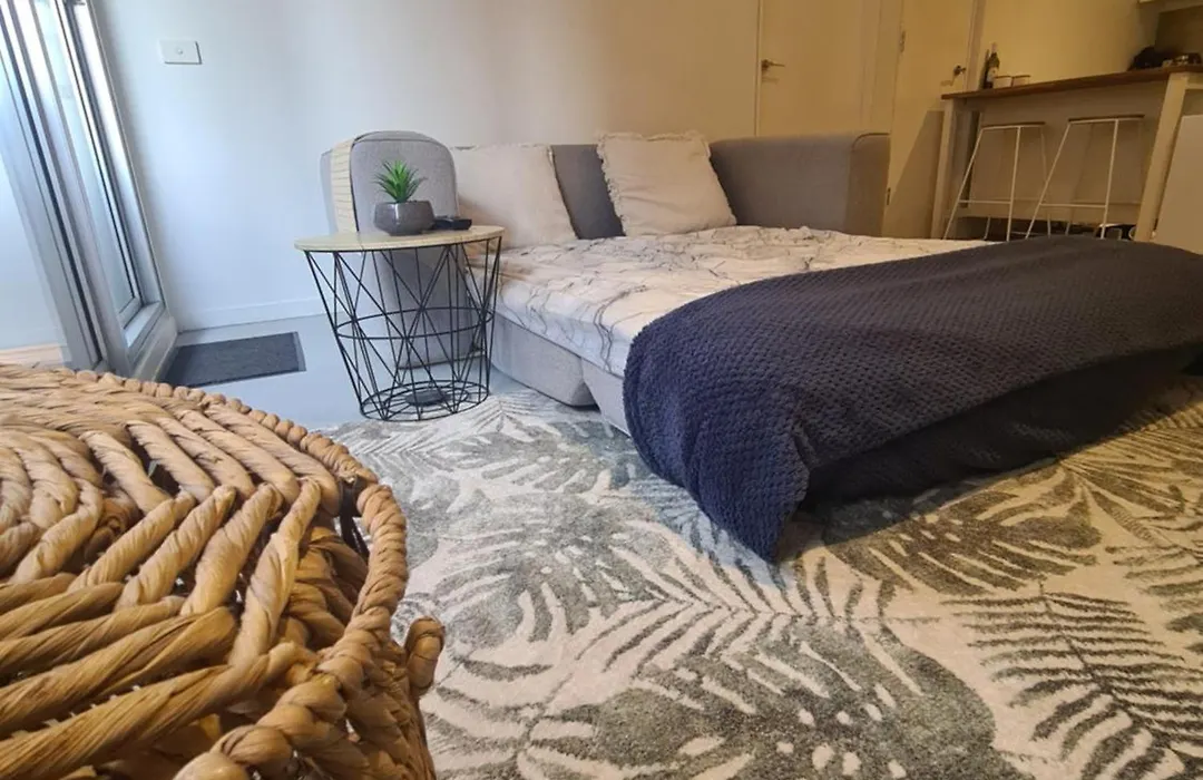 Cosy Beach Apartment With Free Secure Car Park-1