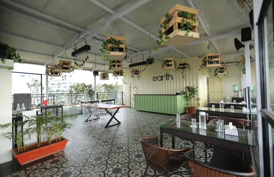 Earth Hotels-1