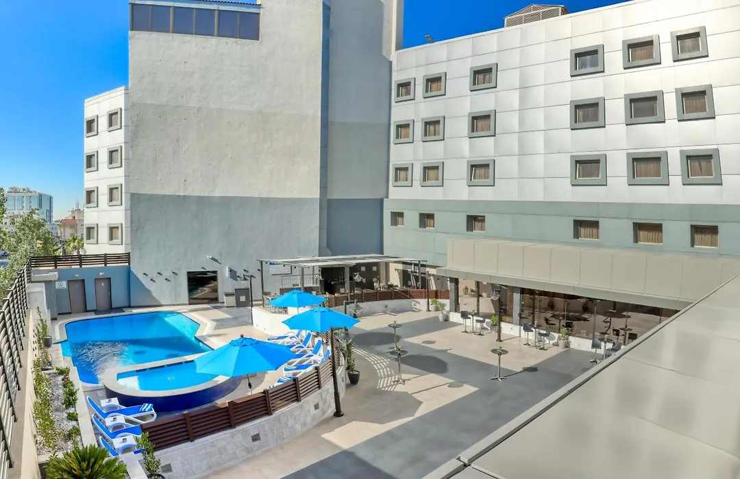 Geneva Hotel-1