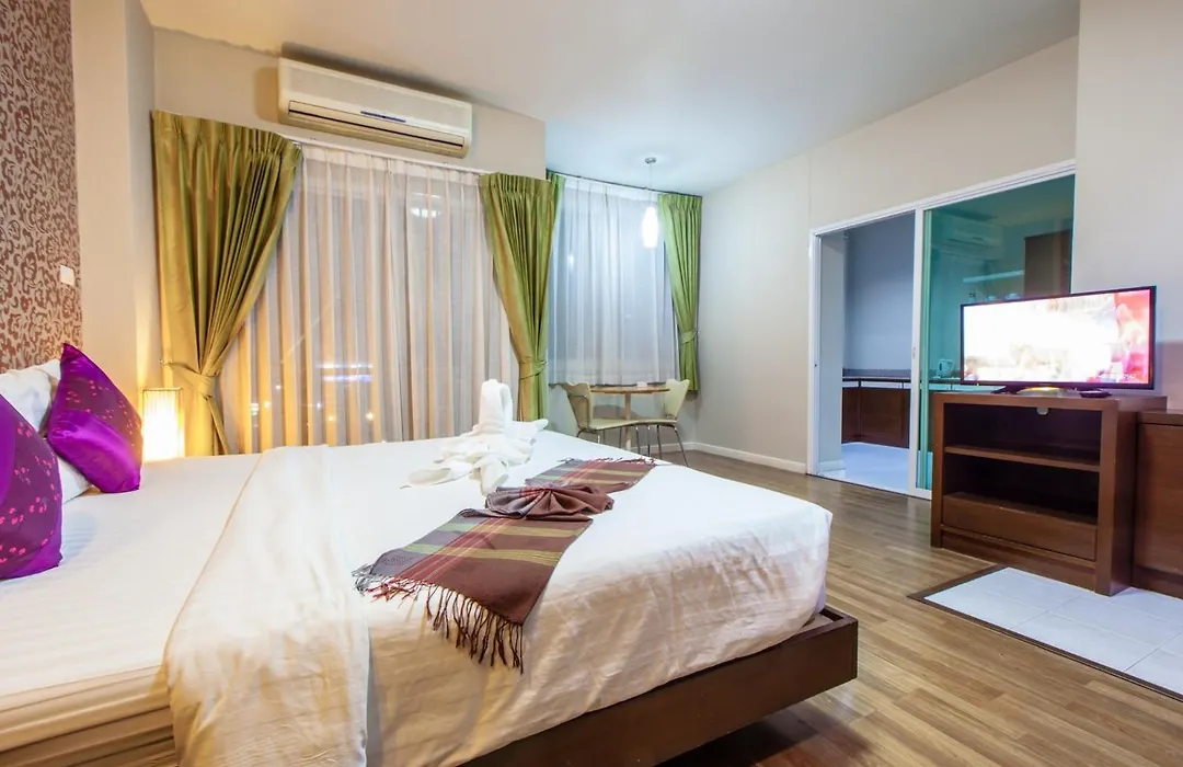 Baiyoke Ciao Hotel-1