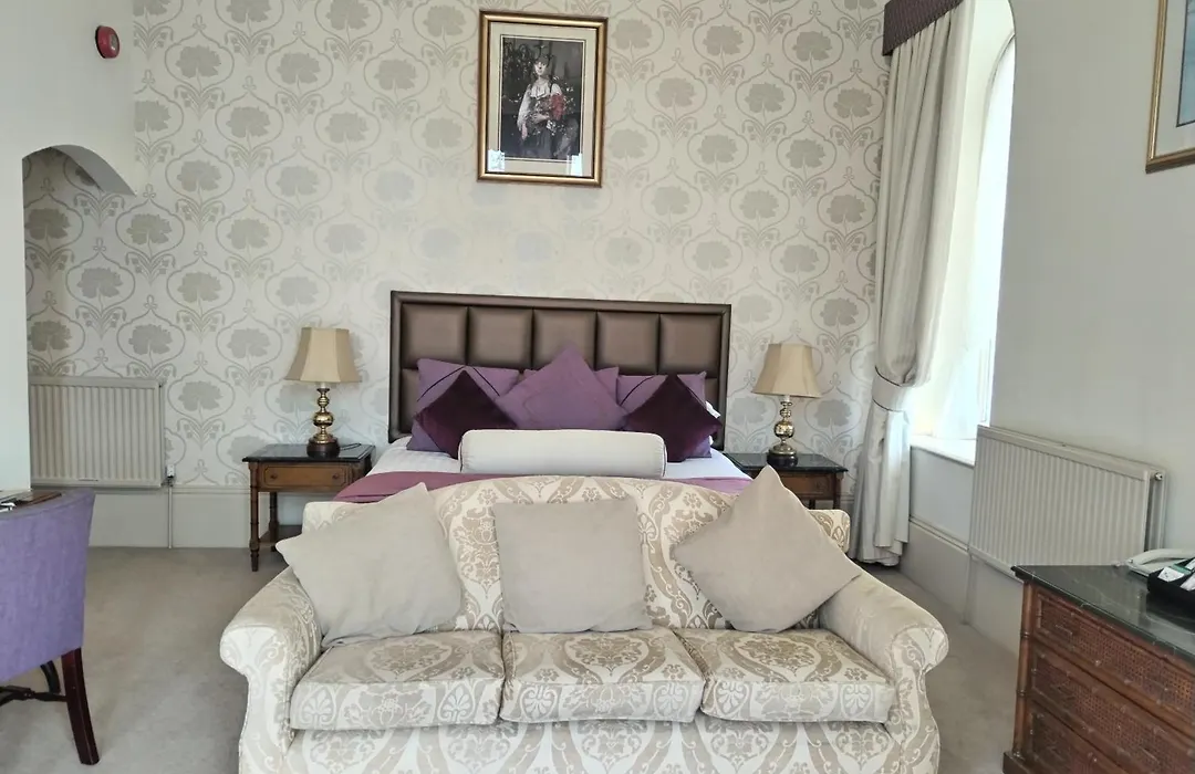 Abbey Sands Hotel-1
