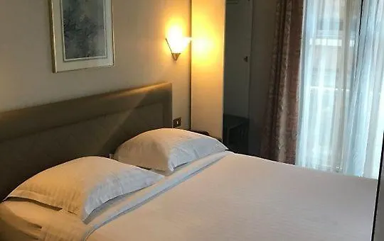 Hotel Chantecler-1