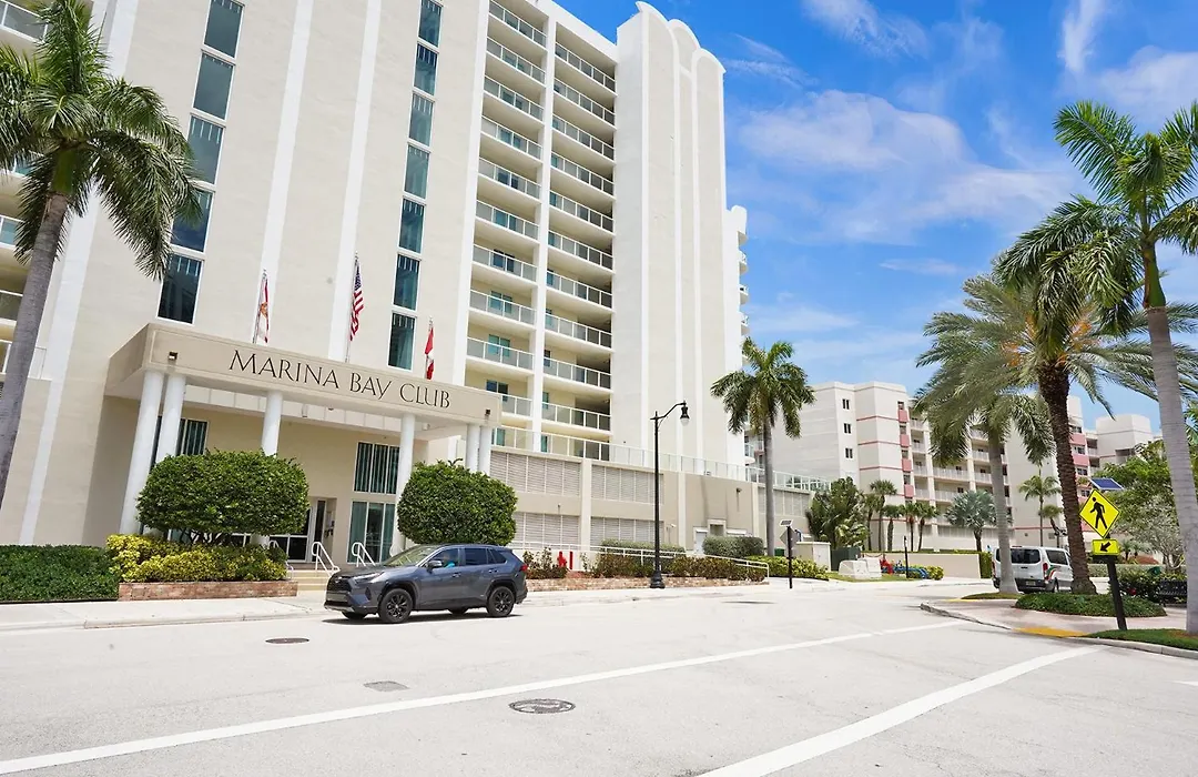 Marina Bay Sunny Isles 1005-1