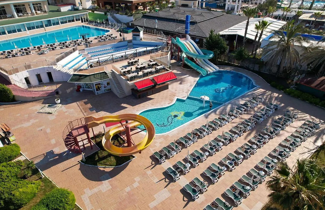 Clover Magic Seagate Belek-1
